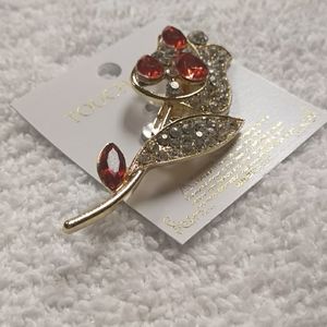 Touch & CO Gold Flower Pendant with Rinestones